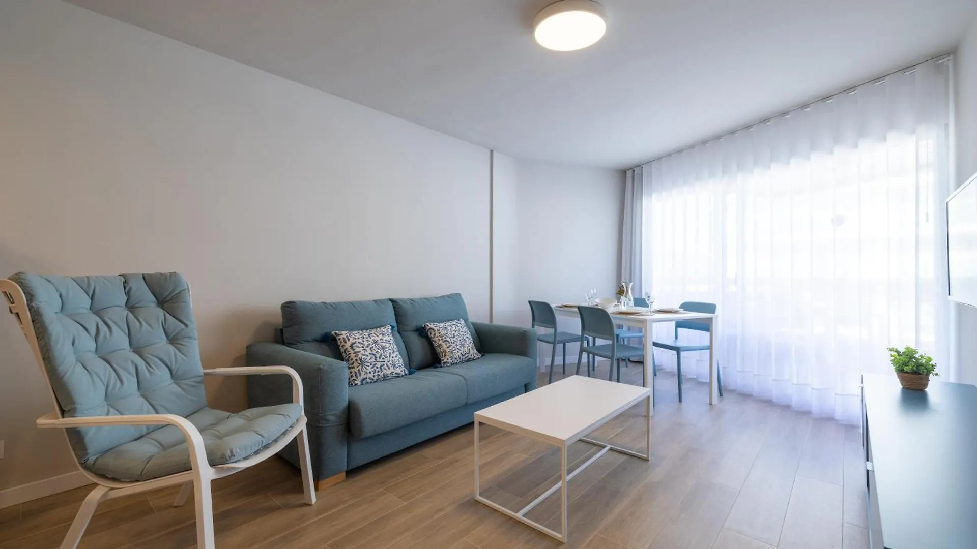 Apartaments Voralmar - Mas D\'En Gran location