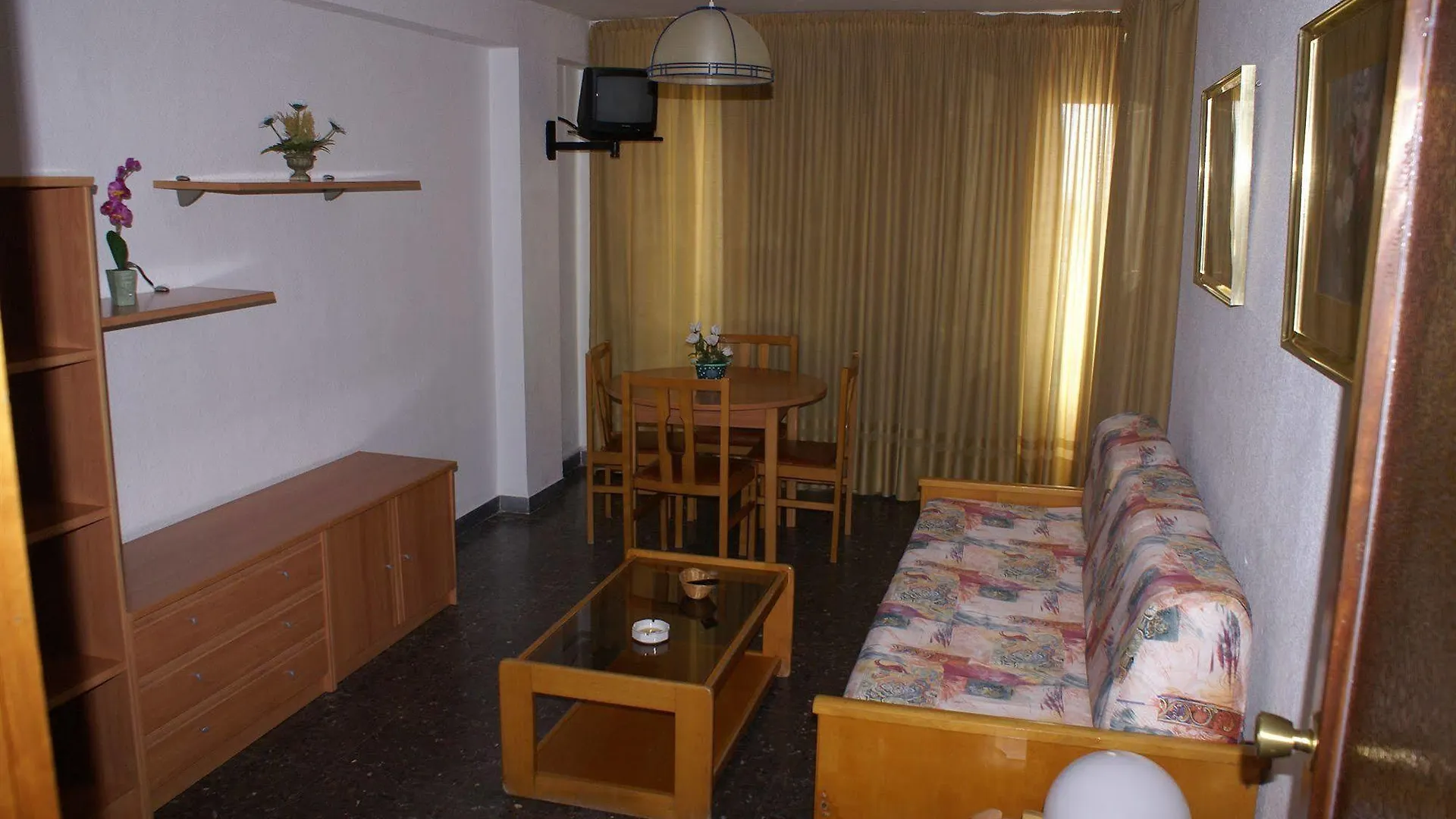 Apartaments Voralmar - Mas D'En Gran Cambrils 0*,
